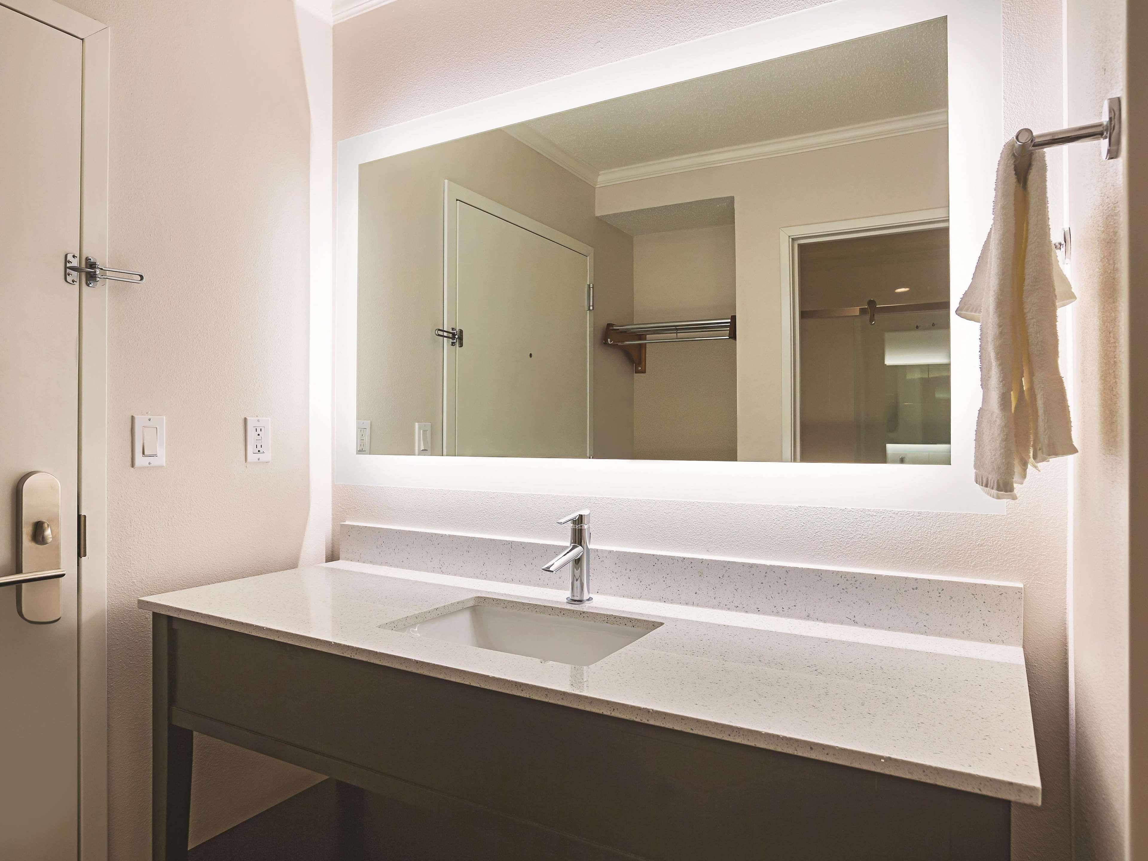 La Quinta By Wyndham Atlanta Midtown - Buckhead Hotel Eksteriør billede